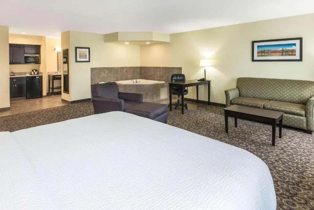 La Quinta By Wyndham Las Vegas Airport South